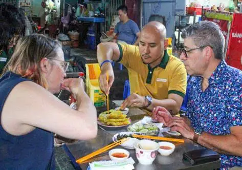 The hustle and bustle of Sai Gon by Vespa, photo 3