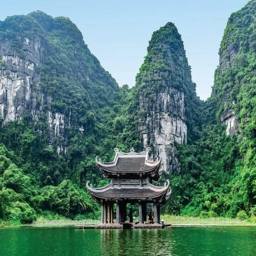 Hoa Lu - Tam Coc - Bai Đinh - Trang An